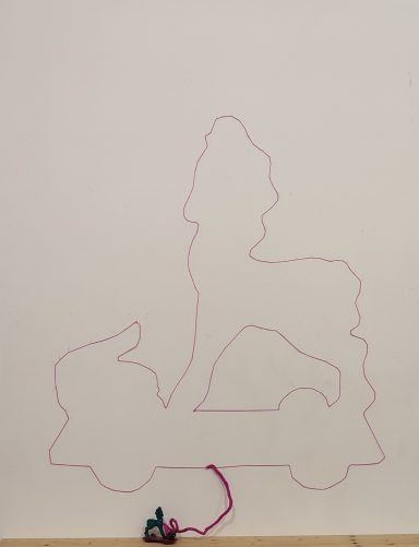 Le petit cheval, contour relevé au fil de laine